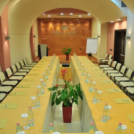 Monarc 4* Tirana