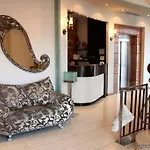 Monarc Hotel Tirana