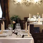 Monarc Hotel