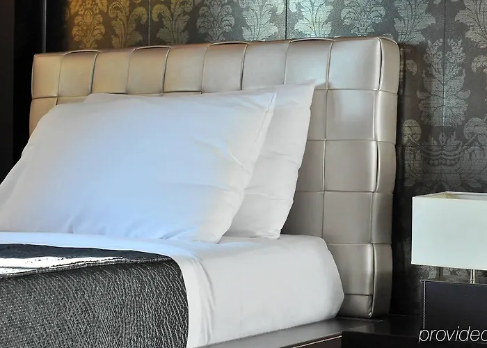 Monarc 4* ティラナ