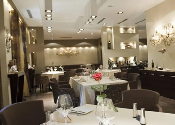 ホテル Monarc ティラナ